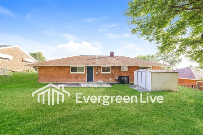 Building Photo - 5063 Sabra Ave