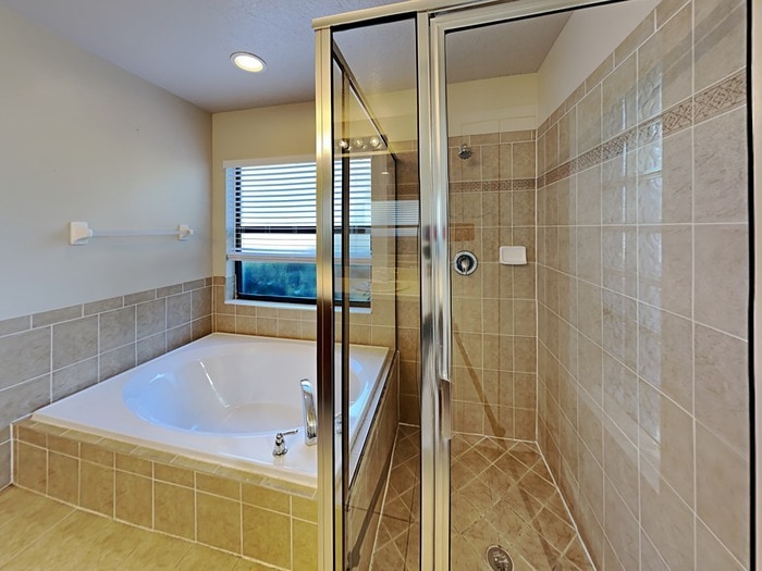 Building Photo - 2004 Abbey Trace Dr