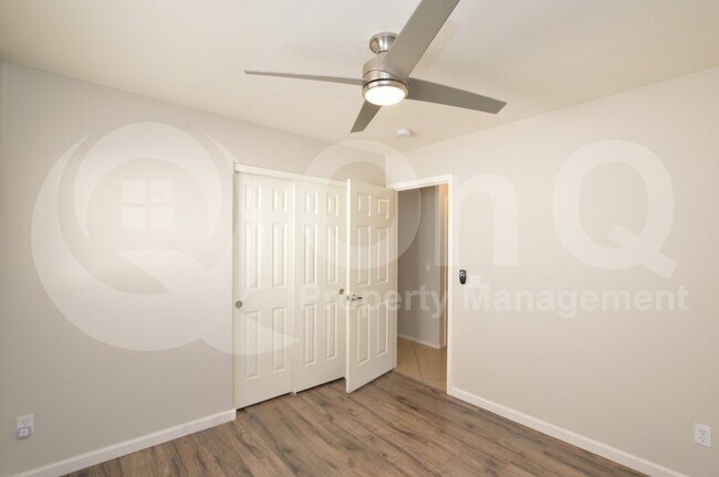 Building Photo - 3735 E Sheffield Rd