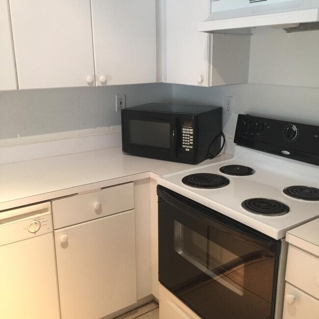 Building Photo - 6940 NW 179th St