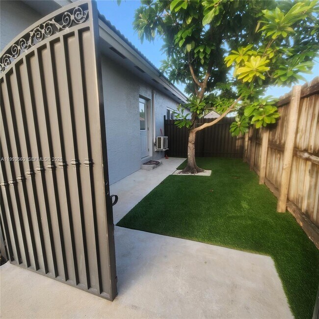 Building Photo - 14639 SW 158th path