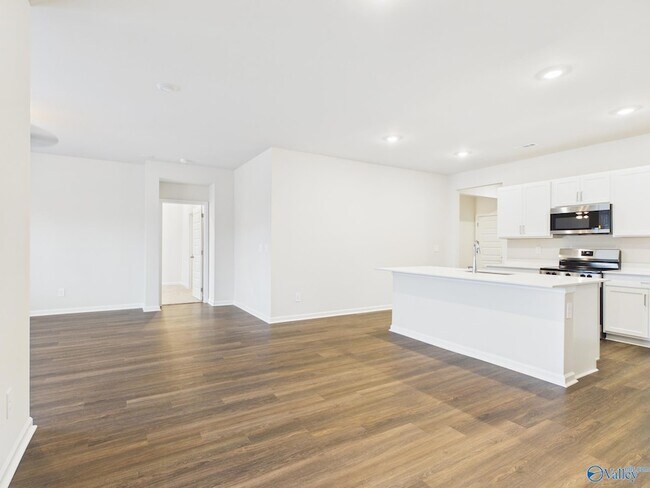 Building Photo - 237 Murphy Ln