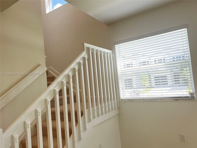Building Photo - 16221 SW 290th Terrace
