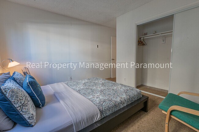 Building Photo - Amazing 2 bed 2 bath