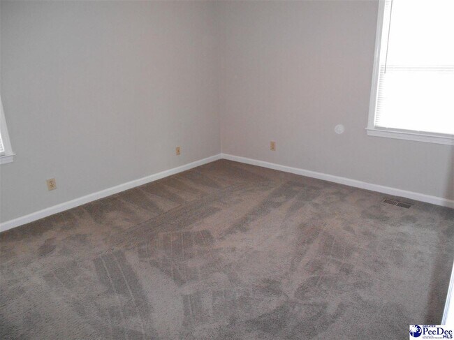 Building Photo - 2379 Chadwick Dr