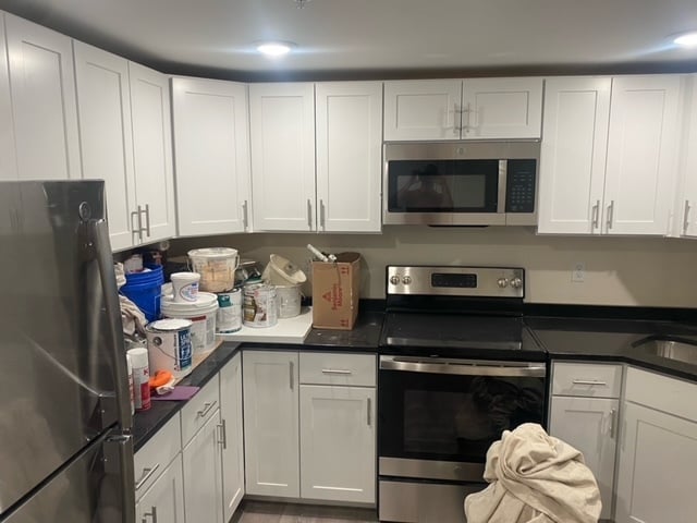 Building Photo - 520 Main St