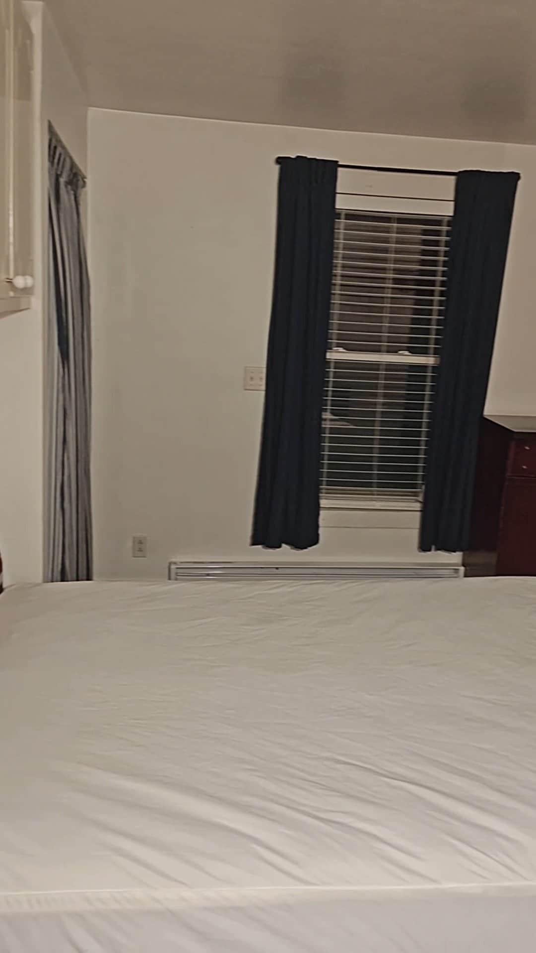 Building Photo - 28 Cedar St