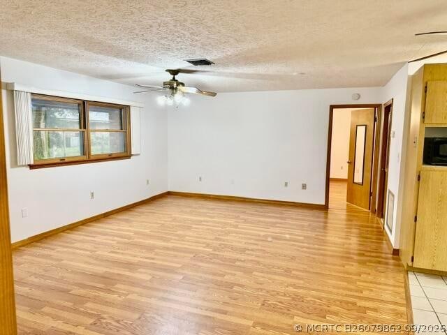Building Photo - 3040 Rogers Rd