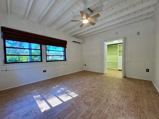 Building Photo - 2390 SW 18th Ave