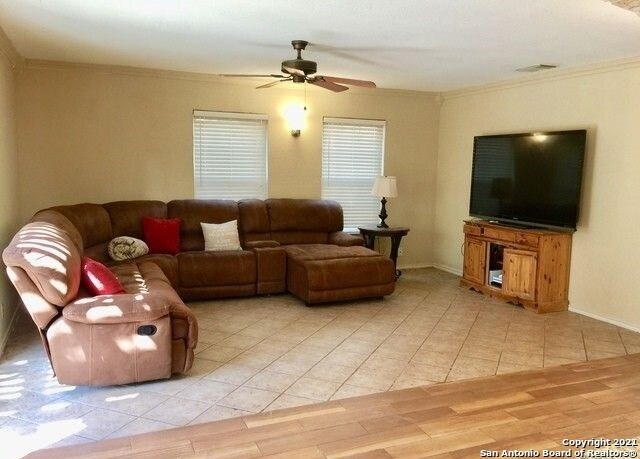 Building Photo - 10935 Hamlen Park Dr