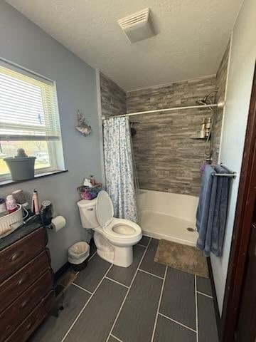 Building Photo - 602 W Front St