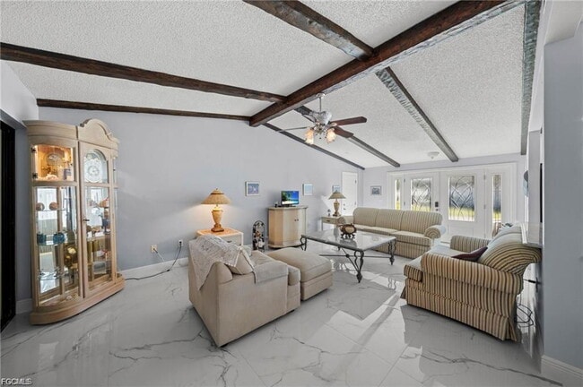 Building Photo - 11650 Pointe Cir