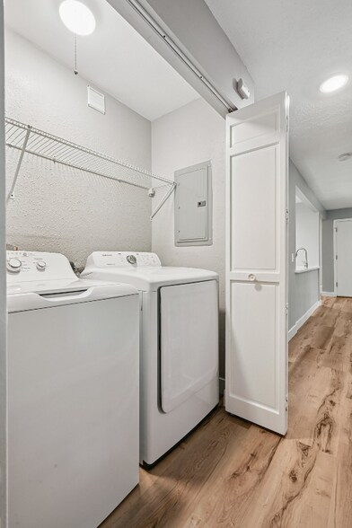 Building Photo - 14896 E 2nd Ave