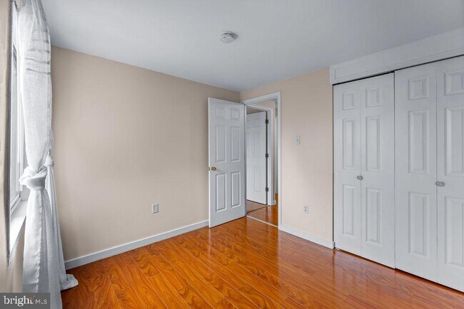 Building Photo - 10304 Nightmist Ct