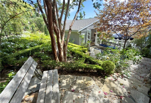 Building Photo - 31531 Bluff Dr