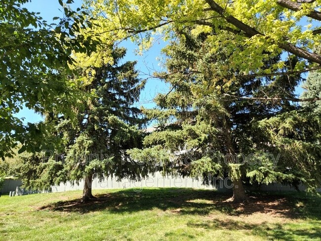 Building Photo - 8986 Carr St