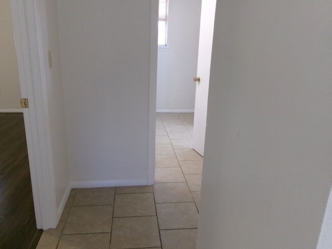 Building Photo - 1116 NW 52nd Cir