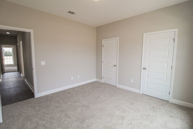 Building Photo - 312 Old Rockdale