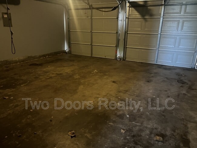 Building Photo - 1101 Teal Pl