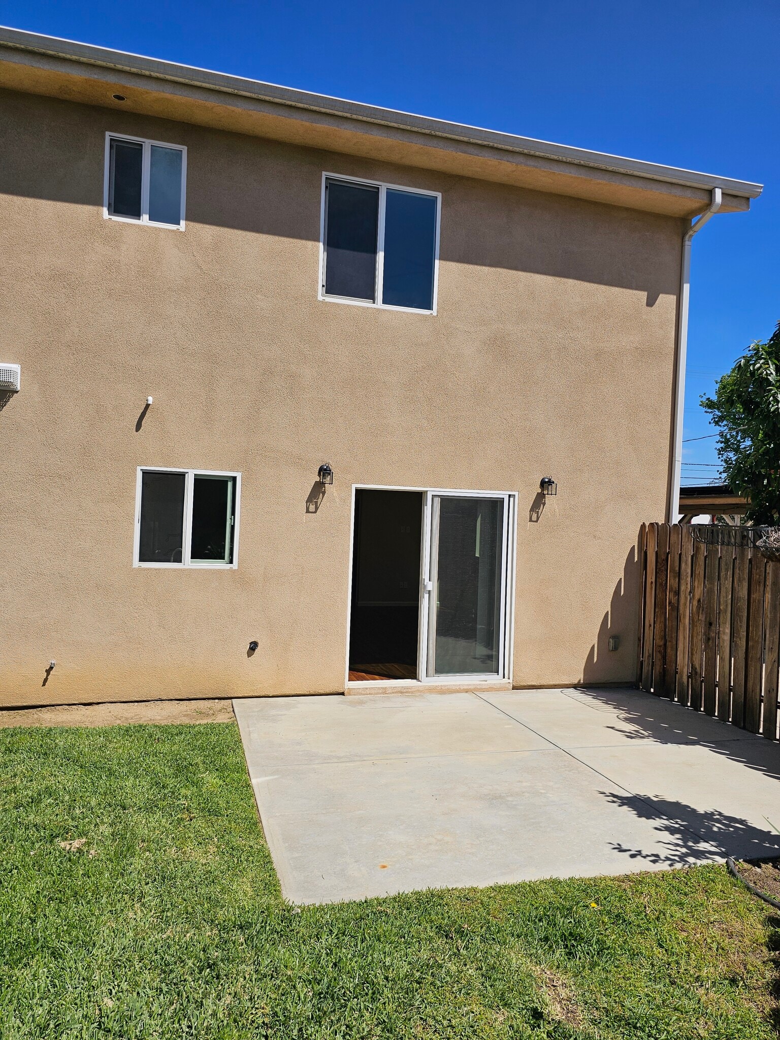 Building Photo - 6649 Cleon Ave