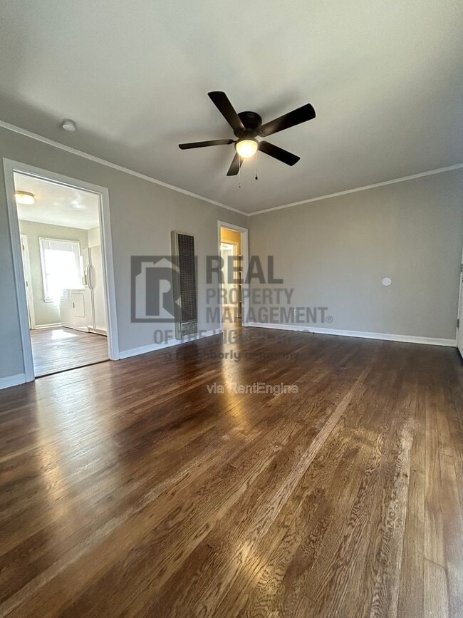 Building Photo - 4123 S Harrison St