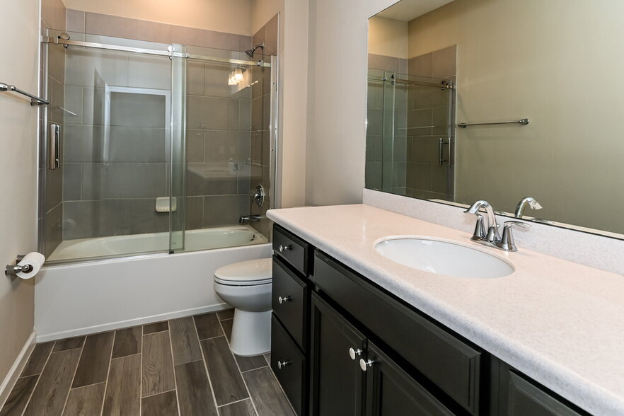Building Photo - 6835 Longleaf Branch Dr