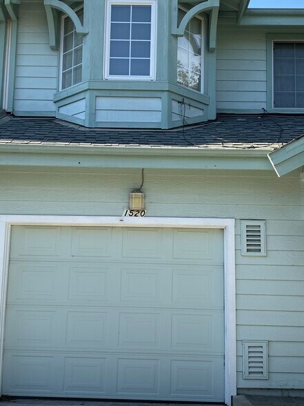 Primary Photo - 1520 Adeline St