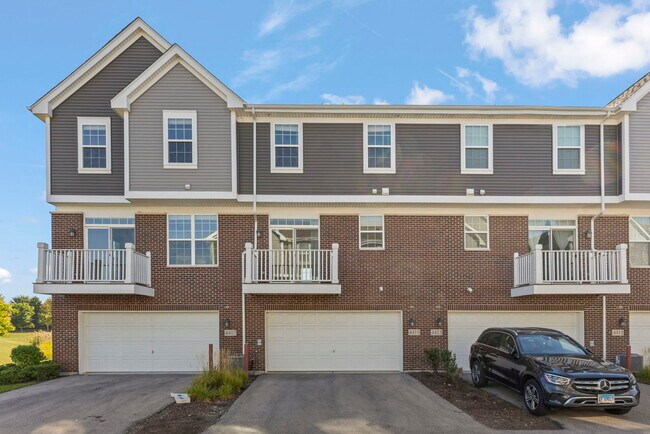 Building Photo - 4415 Monroe Ct