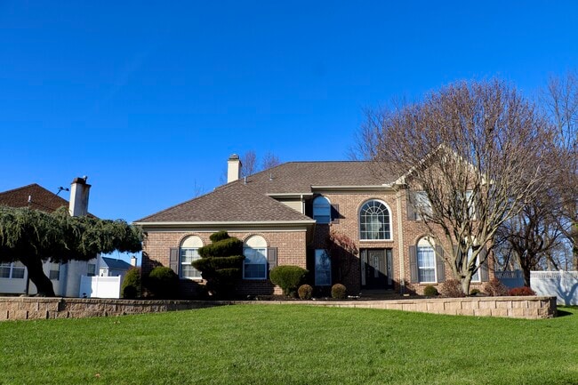 Primary Photo - 2969 Columbia Dr