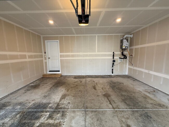 Building Photo - Spacious, modern 5-bed, 2.75-bath in sought-after Daisy Crossing Community in Sultan