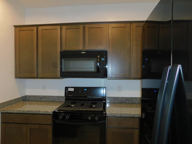 Building Photo - 1192 Mission View Ct