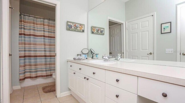 Building Photo - 2310 Silver Palm Dr