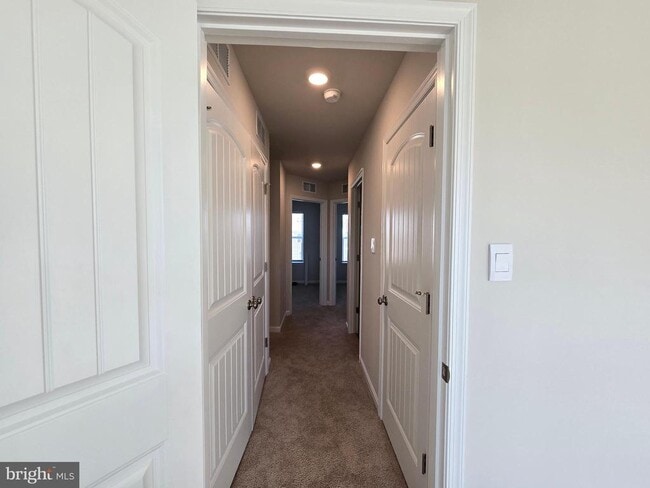 Building Photo - 10935 Farmerfield St