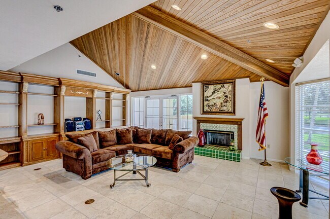 Building Photo - 1891 Oak Berry Cir