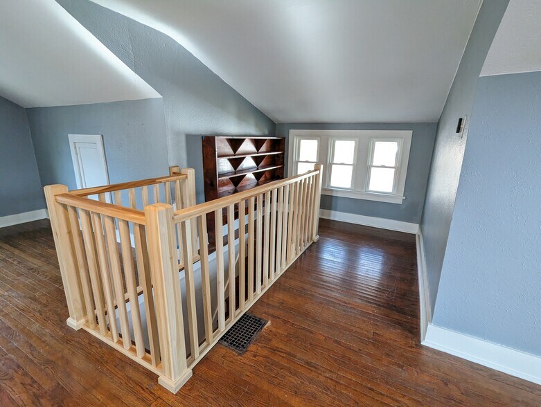 Building Photo - 3607 Franklin Ave