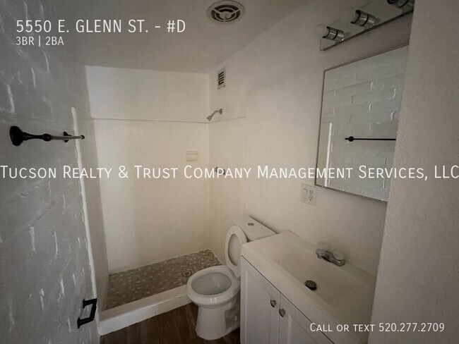 Building Photo - 5550 E Glenn St