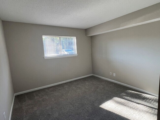 Building Photo - bg0714