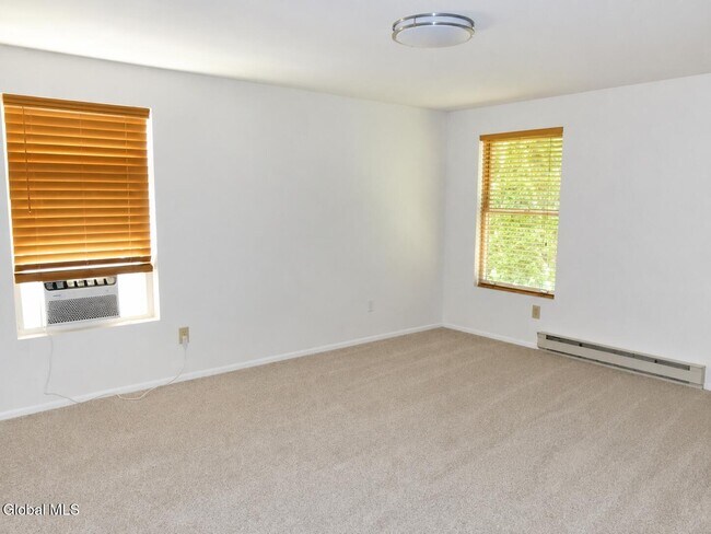 Building Photo - 44 Thimbleberry Rd