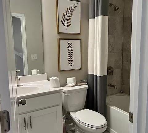 Building Photo - 705 Brecklin Ln