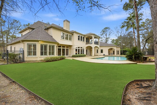 Building Photo - 30 N Palmiera Cir