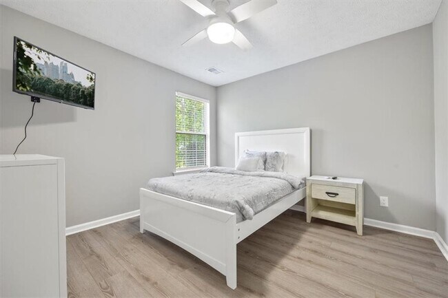 Building Photo - 4266 Cabretta Dr