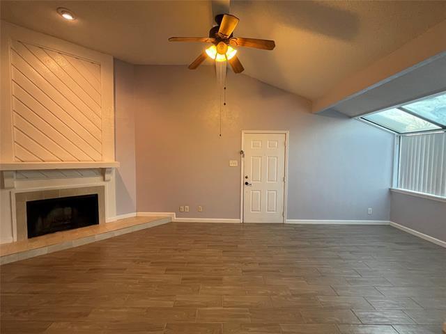 Building Photo - 2105 Count Fleet Dr