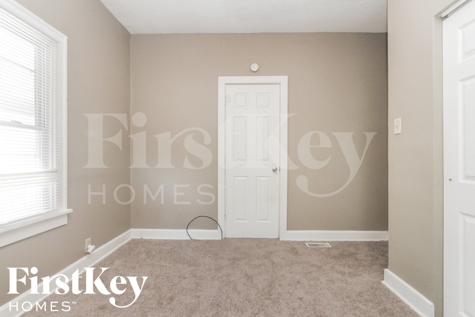 Building Photo - 2160 S Emerson Ave