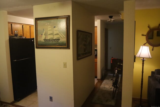 Building Photo - 9A Cedarwood Ln
