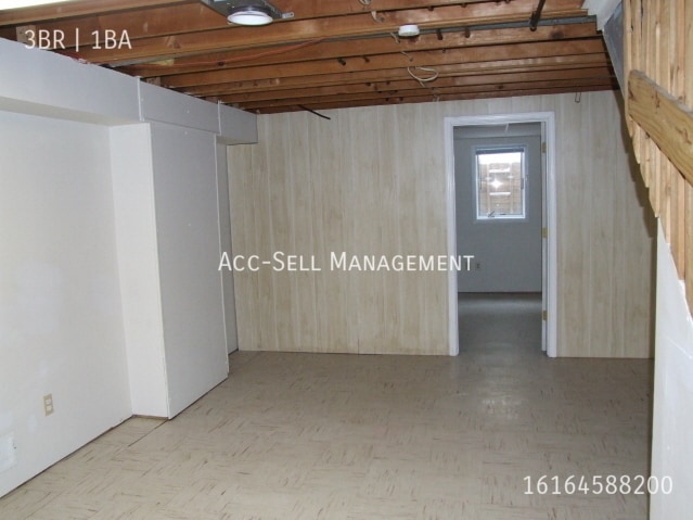 Building Photo - 5798 Christie Ave SE