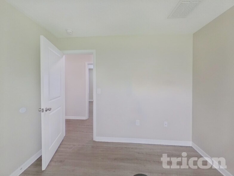 Building Photo - 3170 Bethpage Loop