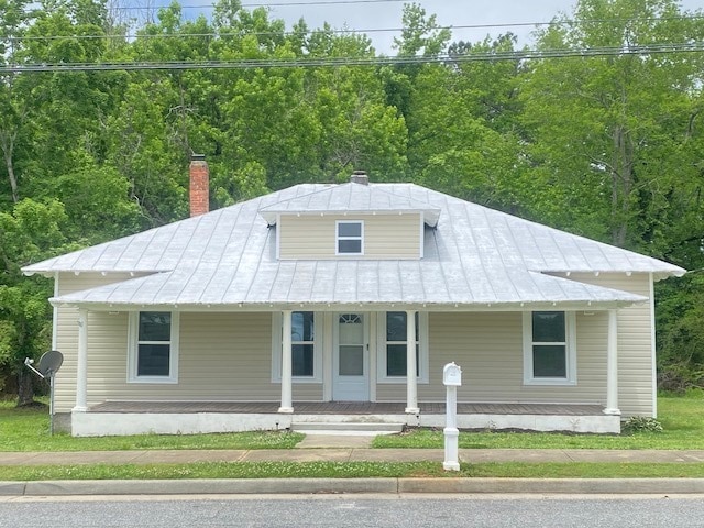 Building Photo - 494 Main St