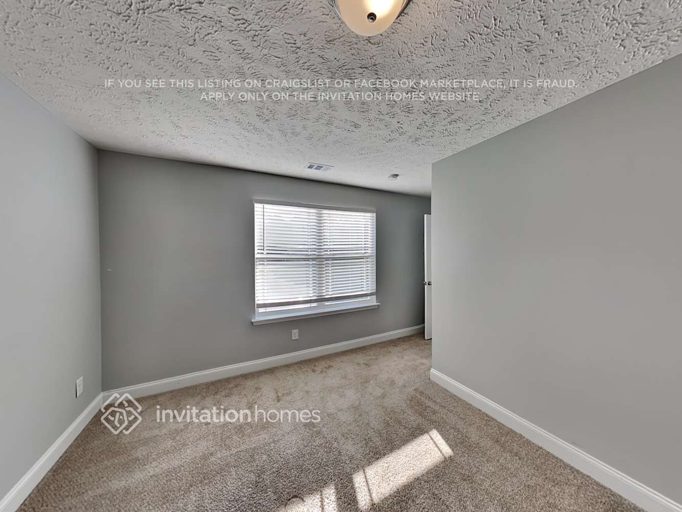 Building Photo - 837 Cedar Ln