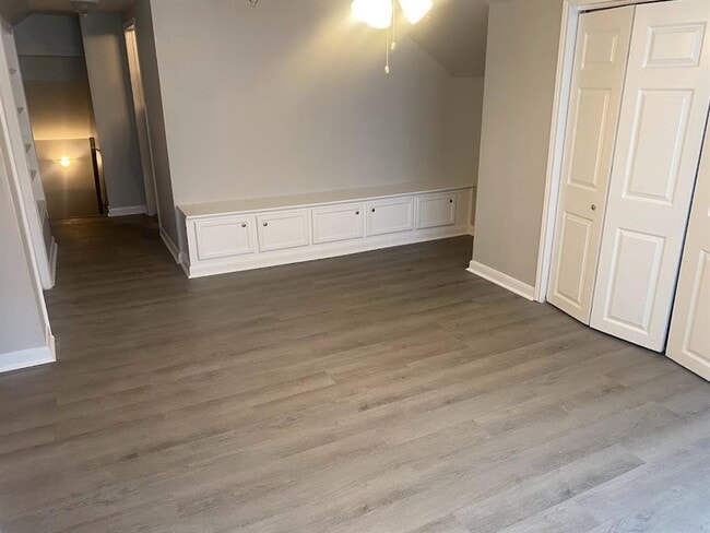 Building Photo - 4425 Ione St