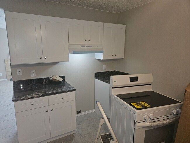 Building Photo - Updated 3-Bedroom, 2-Bath Home in a Quiet Area!!!